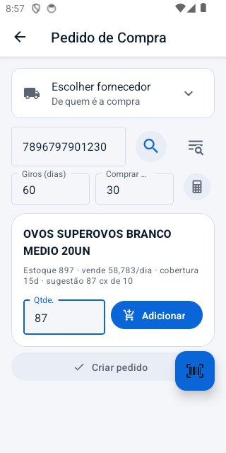 Tela de pedido de compra do app Apollo, mostrando giro, cobertura de estoque e a quantidade sugerida.